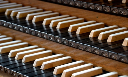 Photo of keys on an organ keyboard